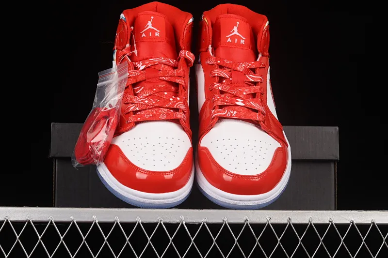 All Categories Air Jordan Jordan Series Basketball Shoes Air Jordan 1 Mid Air Jordan 1 Mid AJ1 Joe 1 Christmas Red China Basketball Shoes DC7294-600